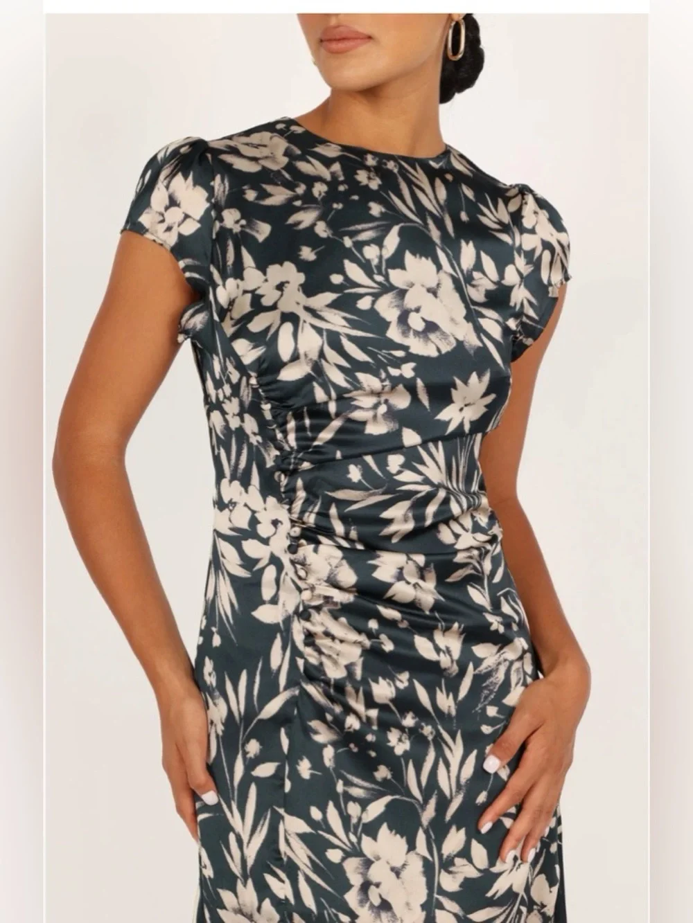 Petal & Pup Lisbeth Floral Cap Sleeve Satin Teal Floral Print Midi Dress NWOT - Picture 2 of 10